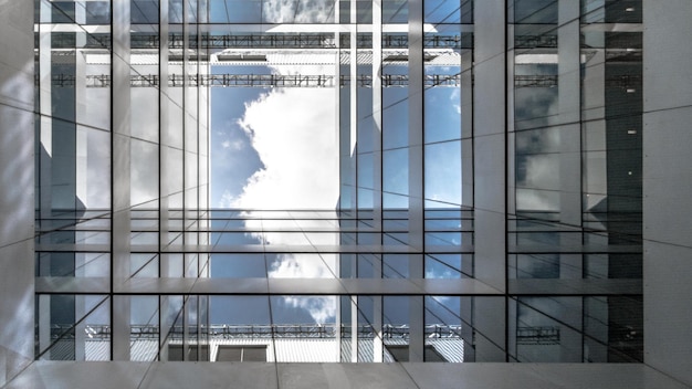 Foto moderne gebouw tegen de lucht