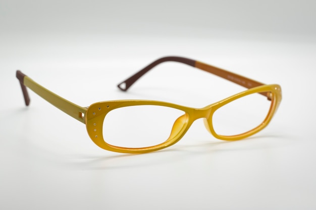 Moderne modieuze bril op witte achtergrond, Glasses
