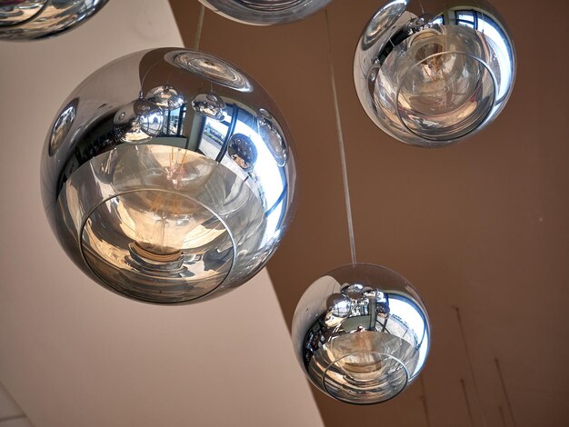 Moderne plafondlampen achtergrond ronde lampen over plafond patroon