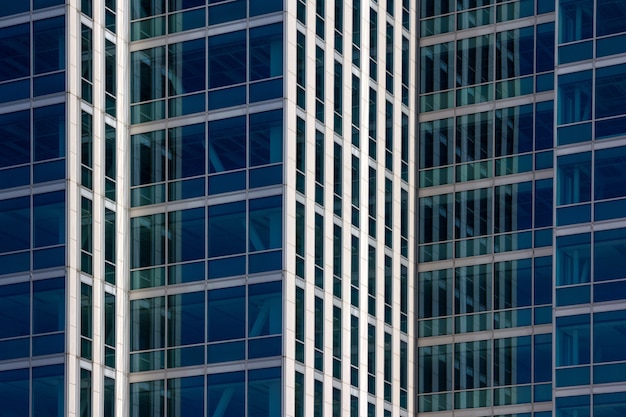 Moderne zakelijke kantoorgebouw buitenkant. Hoofdkantoor achtergrond