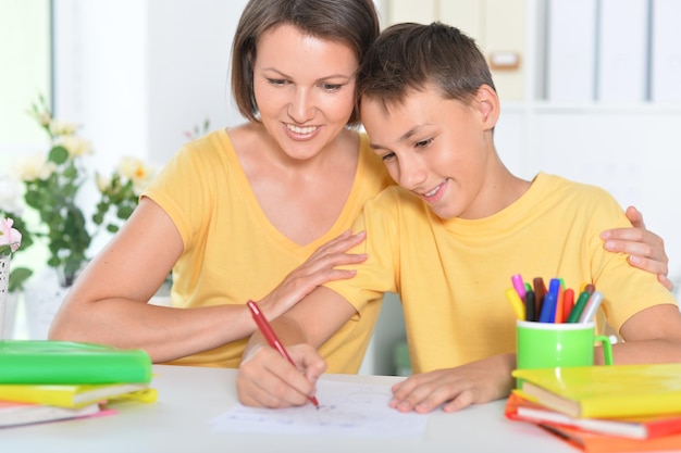 Moeder met haar zoon