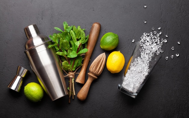 Mojito cocktail maken Ingrediënten en drinkgerei