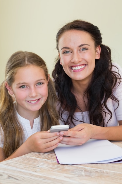 Foto mamma figlia stile di vita a casa