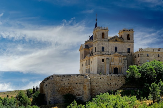 Photo monastery of santiago de ucles in cuenca