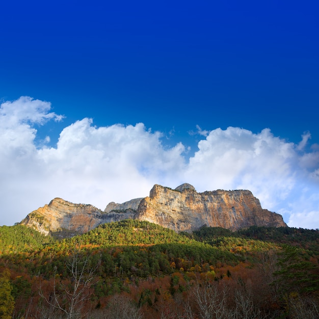 Mondarruego Galinero Tozal de Mayo 피레네 산맥 Valle de Ordesa