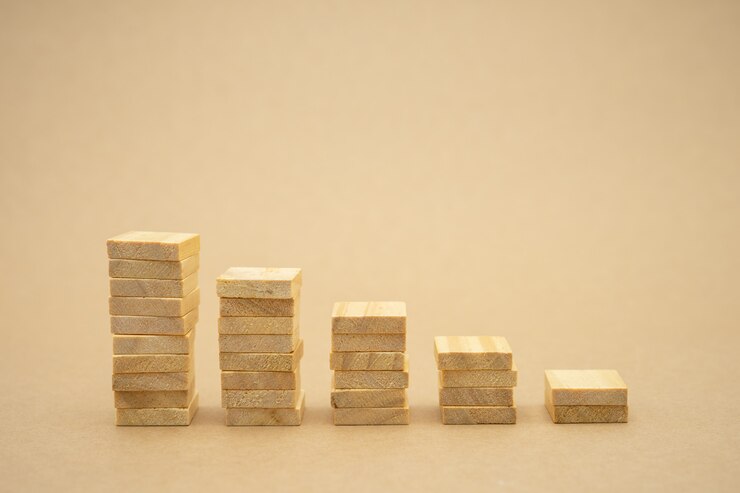 Photo お金、金融、ビジネス成長の概念、木材投資分析のスタック