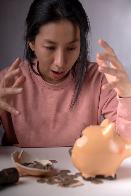 money taken out by breaking the piggy bank