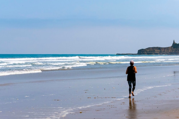 montanita strand ecuador