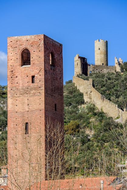 Photo monte ursino castle and tower