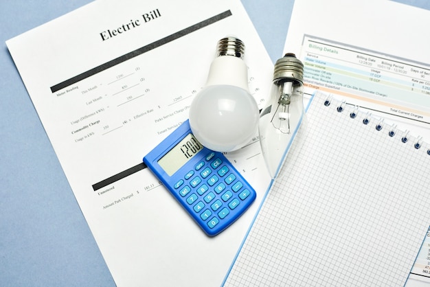 Monthly utility bills. Cost of Utilities. Planning for utility costs in the monthly budget