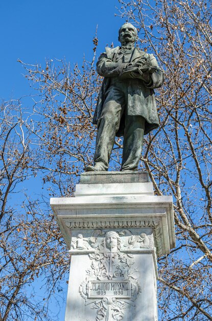 Photo monument to claudio moyano in madrid spain