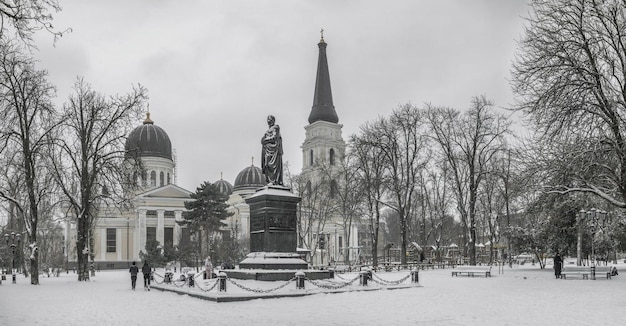 Monumento al conte vorontsov a odessa ucraina