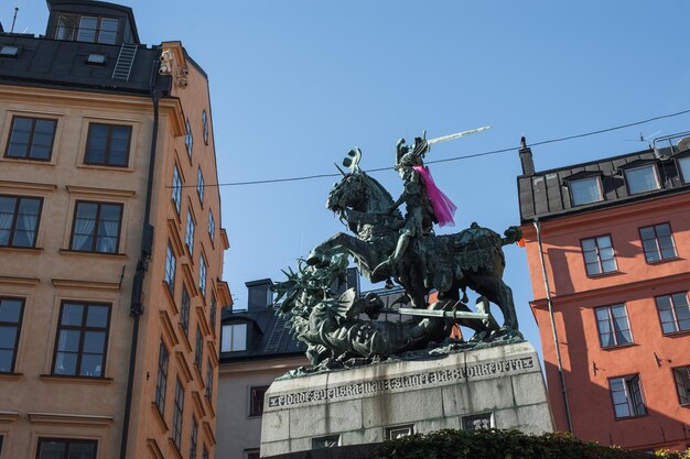 Un monumento nel centro storico di stoccolma.