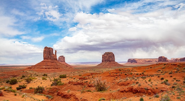 Monument Valley Tribal Park in de grens van Arizona, Utah, VS