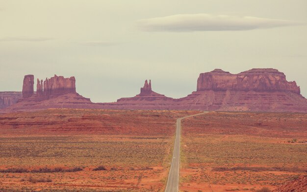 Foto monument valley, utah, stati uniti d'america