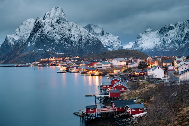 Mooi landschap in Lofoten-Eilanden in de Winter, Noorwegen