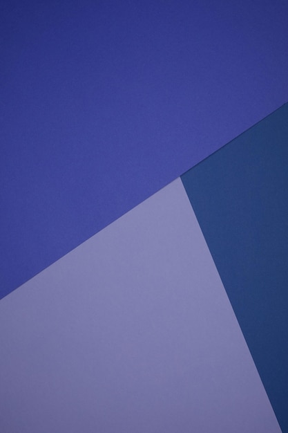 Mooie blauwe en paarse abstracte geometrische achtergrond met gekleurd papier