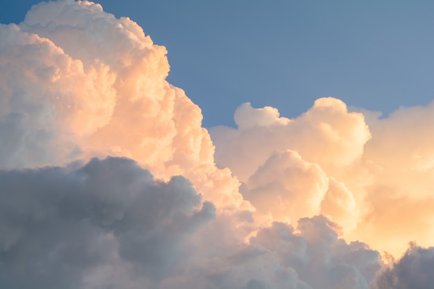 Foto mooie hemel in de avondwolk