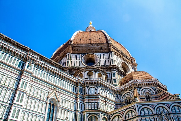 Foto mooie italiaanse stad, rome in de liefde