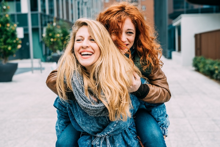 Foto mooie jonge vrouwen