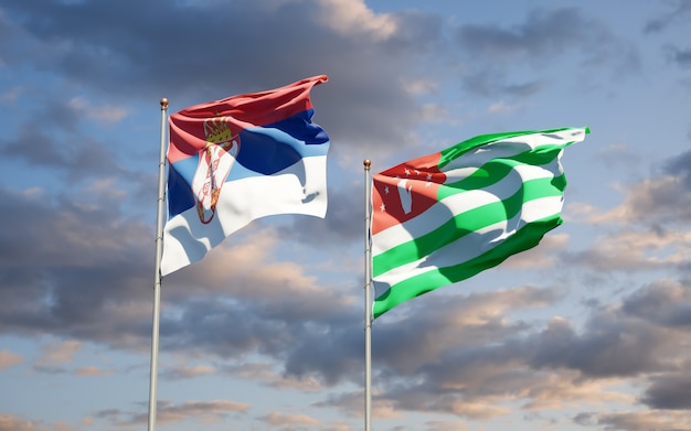 Mooie nationale vlaggen van Servië en Abchazië samen