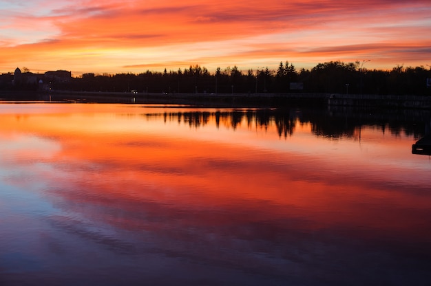 Mooie romantische zonsondergang