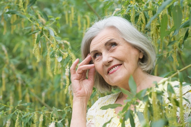 mooie senior vrouw