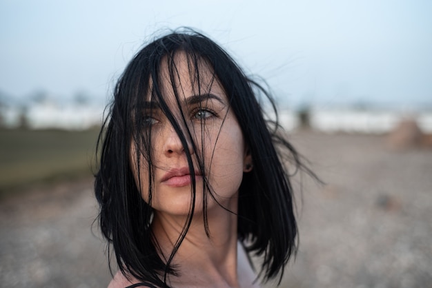 Mooie vrouw zomer portret