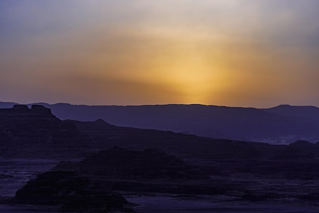 Mooie zonsondergang in Sinaï-gebergte Egypte