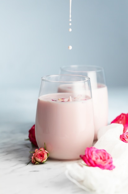 Moon milk prepared with pink rose flower