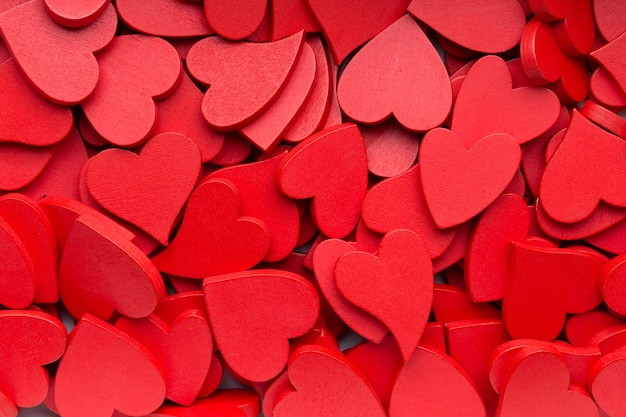 More small red hearts background.