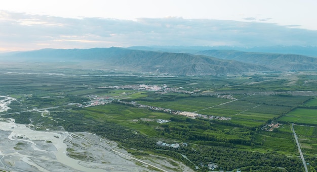 Утро в городе турок в Синьцзяне, Китай