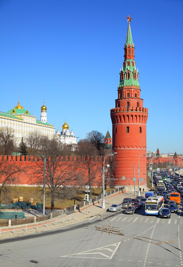 Фотография московский кремль весной, россия