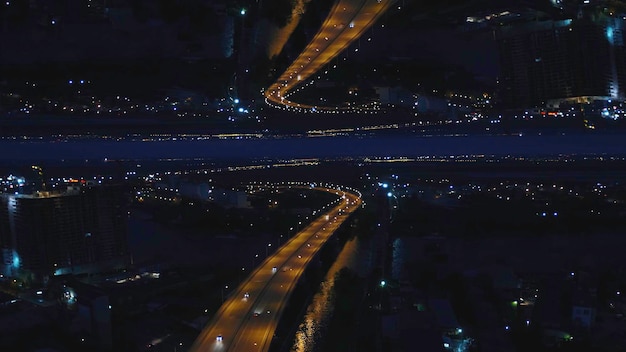 Photo moscow at night with urban architecture and river across the bridge russia mirror horizon effect