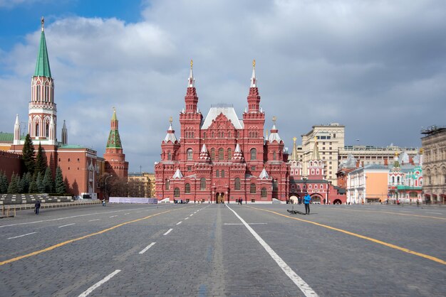 Московский Кремль и красная площадь для туриста