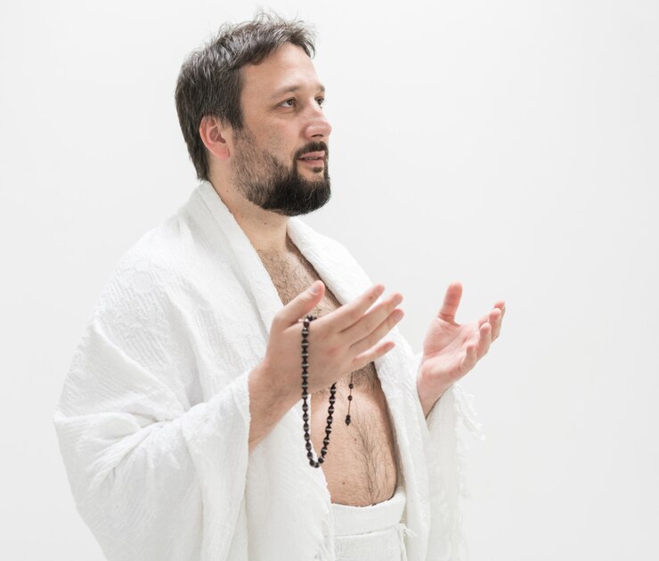 Moslim pelgrim met hadj kleding