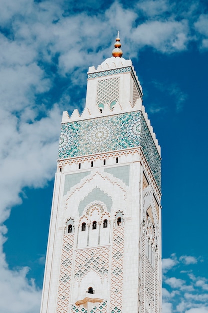 Moschea con minareto a casablanca, marocco