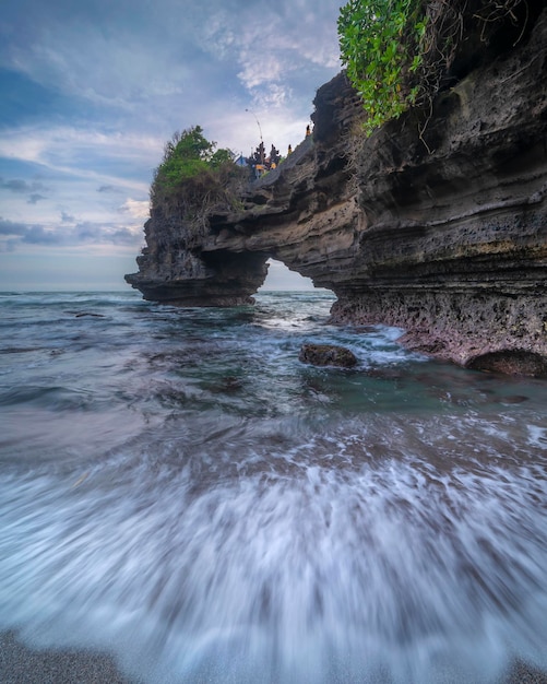 Photo motion batu bolong