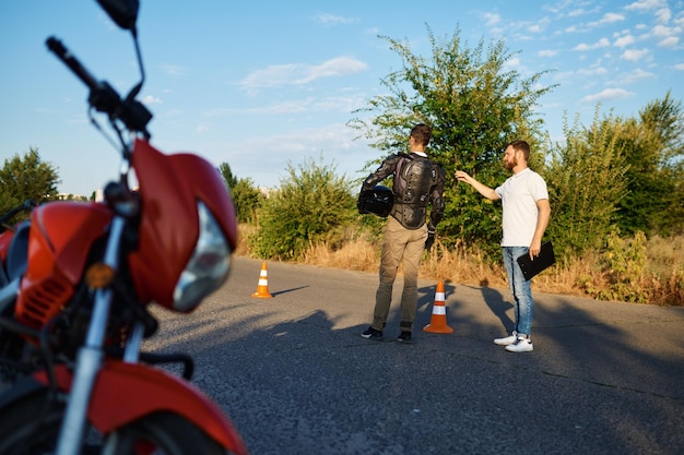 バイク、ドライビングコース、バイクスクール