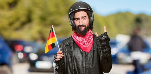 Motorrijder met de vlag van duitsland