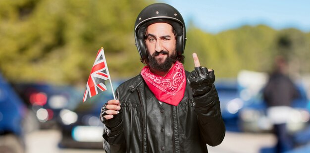 Motorrijder met de vlag van Engeland