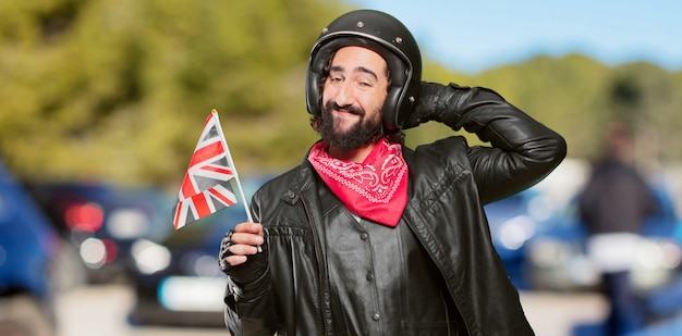 Motorrijder met de vlag van Engeland