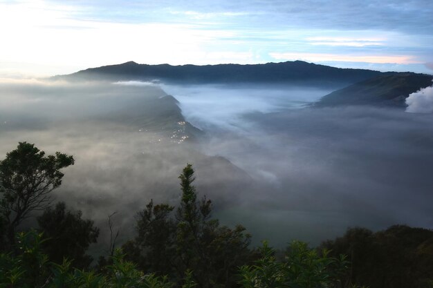 インドネシアのブロモ山