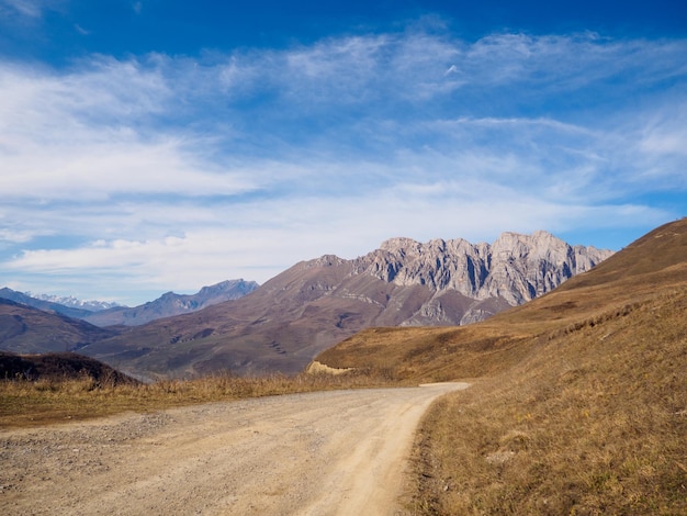 Dargavs North Ossetia Russia에서 바라본 마운트 Chydjyty Khokh