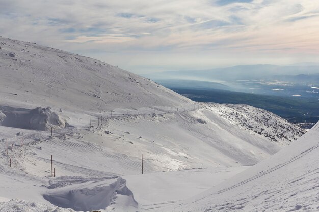 イスラエル、雪の中でハーモン山