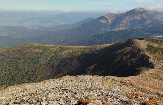 Mount hoverla hanging peak of the ukrainian carpathians against the background of the sky