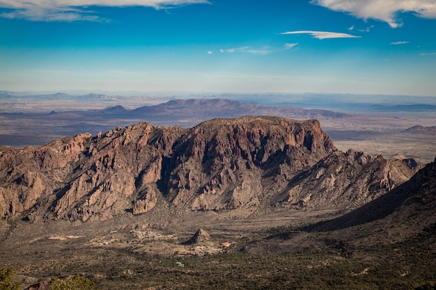 Photo mountain canyon landscape against sky