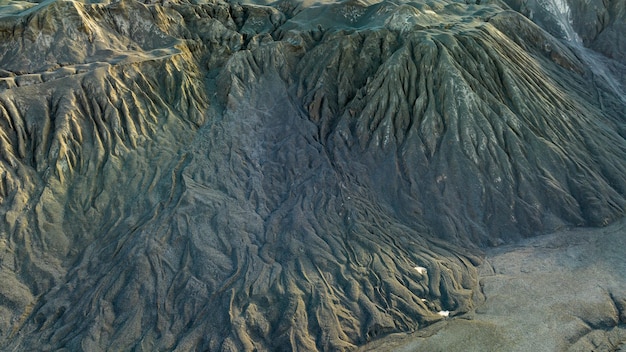 Terreno roccioso della scogliera di montagna e bella linea di pattern di trama per lo sfondo