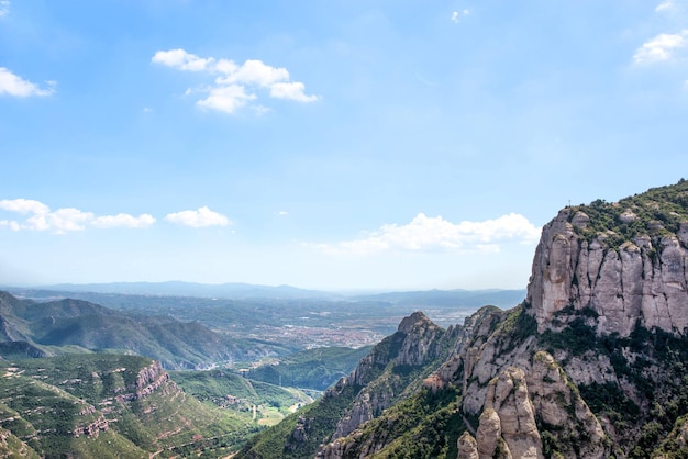 スペイン、モンセラートカタルーニャの山