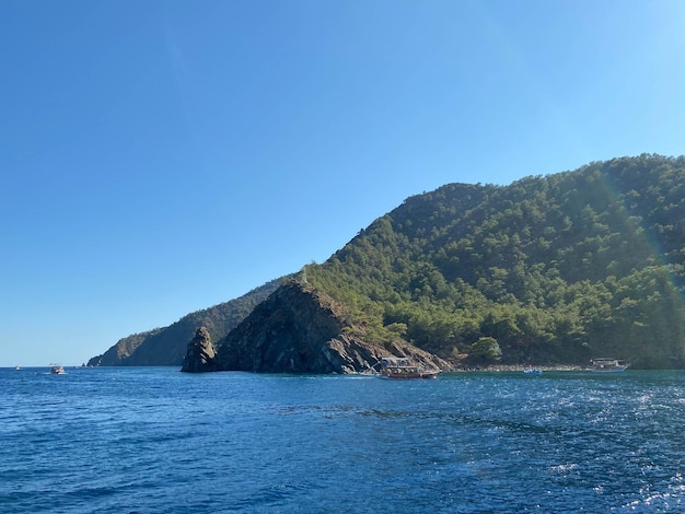 チャンタブリー県の山空の美しい緑の海はタイの視点の場所です